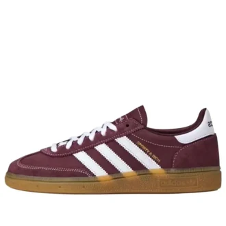 adidas x sporty rich handball spezial shadow red 1 330x330 - Adidas X Sporty & Rich Handball Spezial &laquo;Shadow Red&raquo;